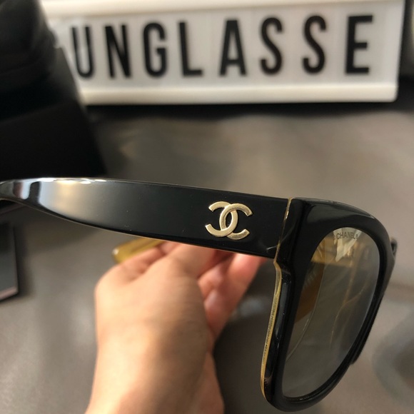 ***SOLD***Authentic CHANEL sunglasses 🕶 like new - Picture 7 of 11